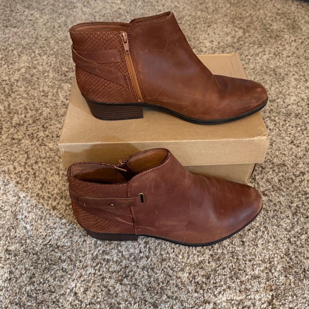 Clarks Addiy Gladys Dark Tan Leather Ankle Boots Booties Women's Size 11 Medium